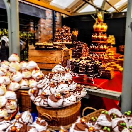 Cocoa Isabella - River Fronted With Secure Parking Apartment