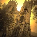 Cocoa Isabella - River Fronted With Secure Parking 아파트