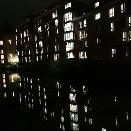 Daire Cocoa Isabella - River Fronted With Secure Parking