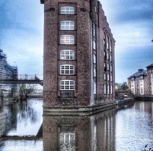 Cocoa Isabella - River Fronted With Secure Parking Apartament