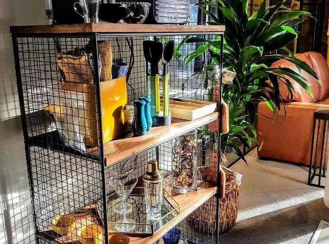 Cocoa Isabella - River Fronted With Secure Parking York