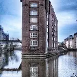 Cocoa Isabella - River Fronted With Secure Parking Apartamento
