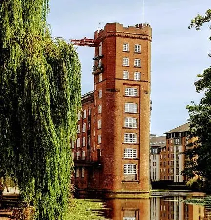 Apartament Cocoa Isabella - River Fronted With Secure Parking
